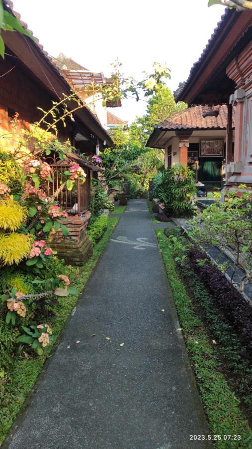 Yoga Homestay Ubud Exterior foto